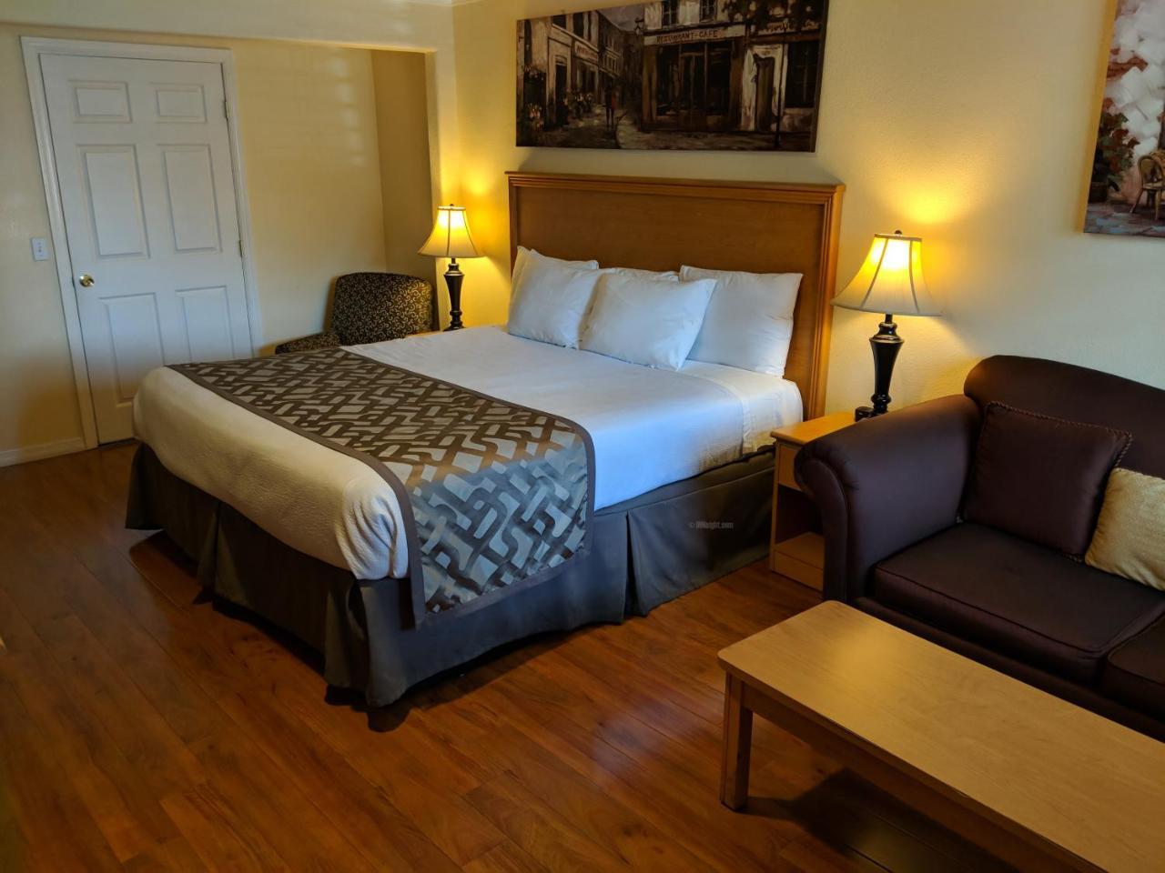 Wittle Motel Σανιβέιλ Εξωτερικό φωτογραφία