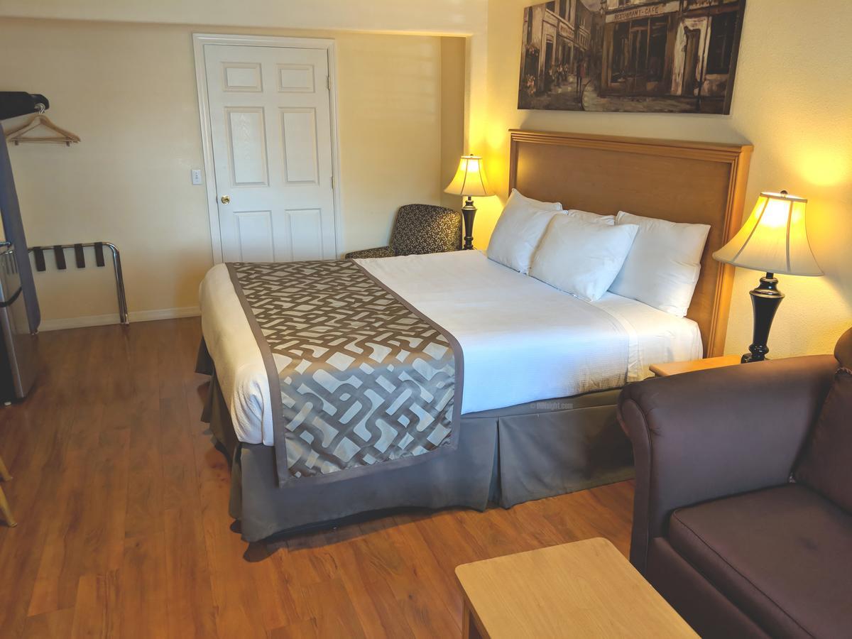 Wittle Motel Σανιβέιλ Εξωτερικό φωτογραφία